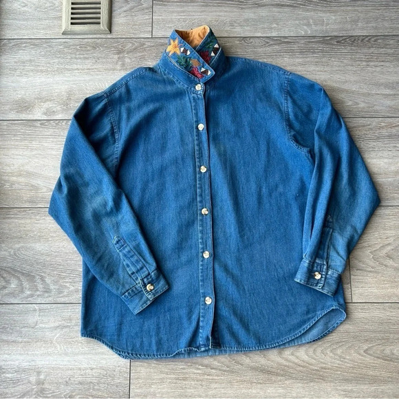 Vintage 90s Rhythm  Blue Removable Embroidery Collar Chambray Button Down Shirt - Picture 6 of 16